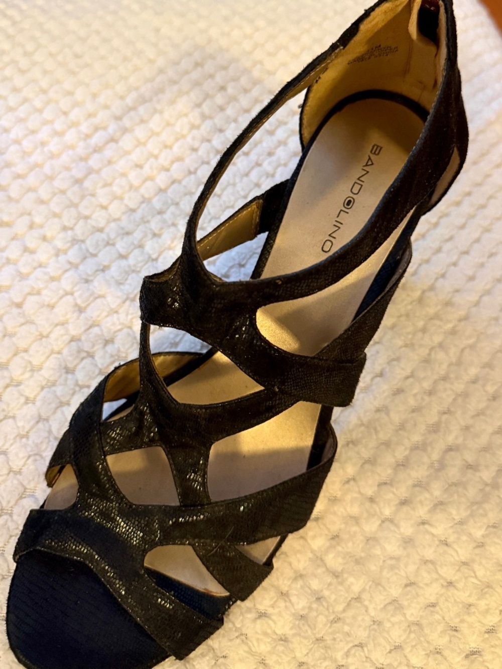 Bandolino black zipper back heels